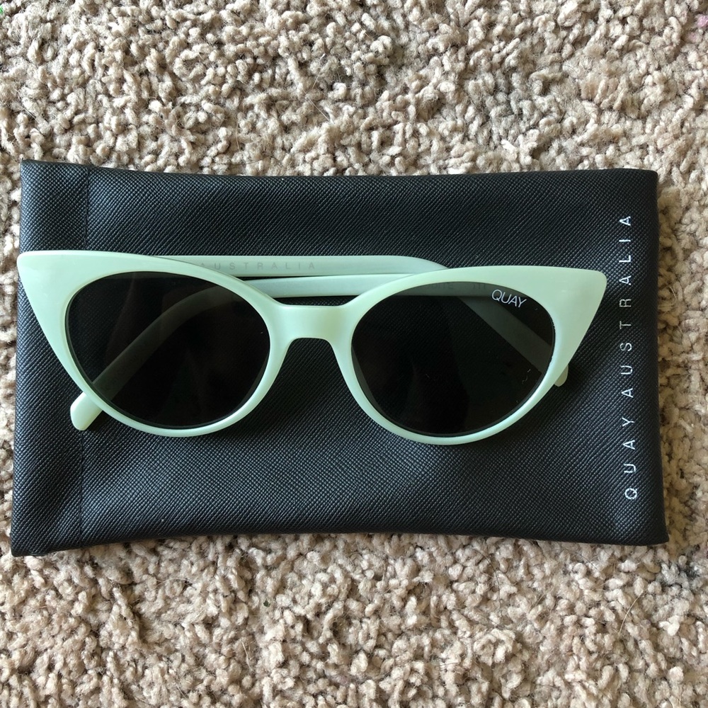 QUAY light mint Aphrodite sunglasses